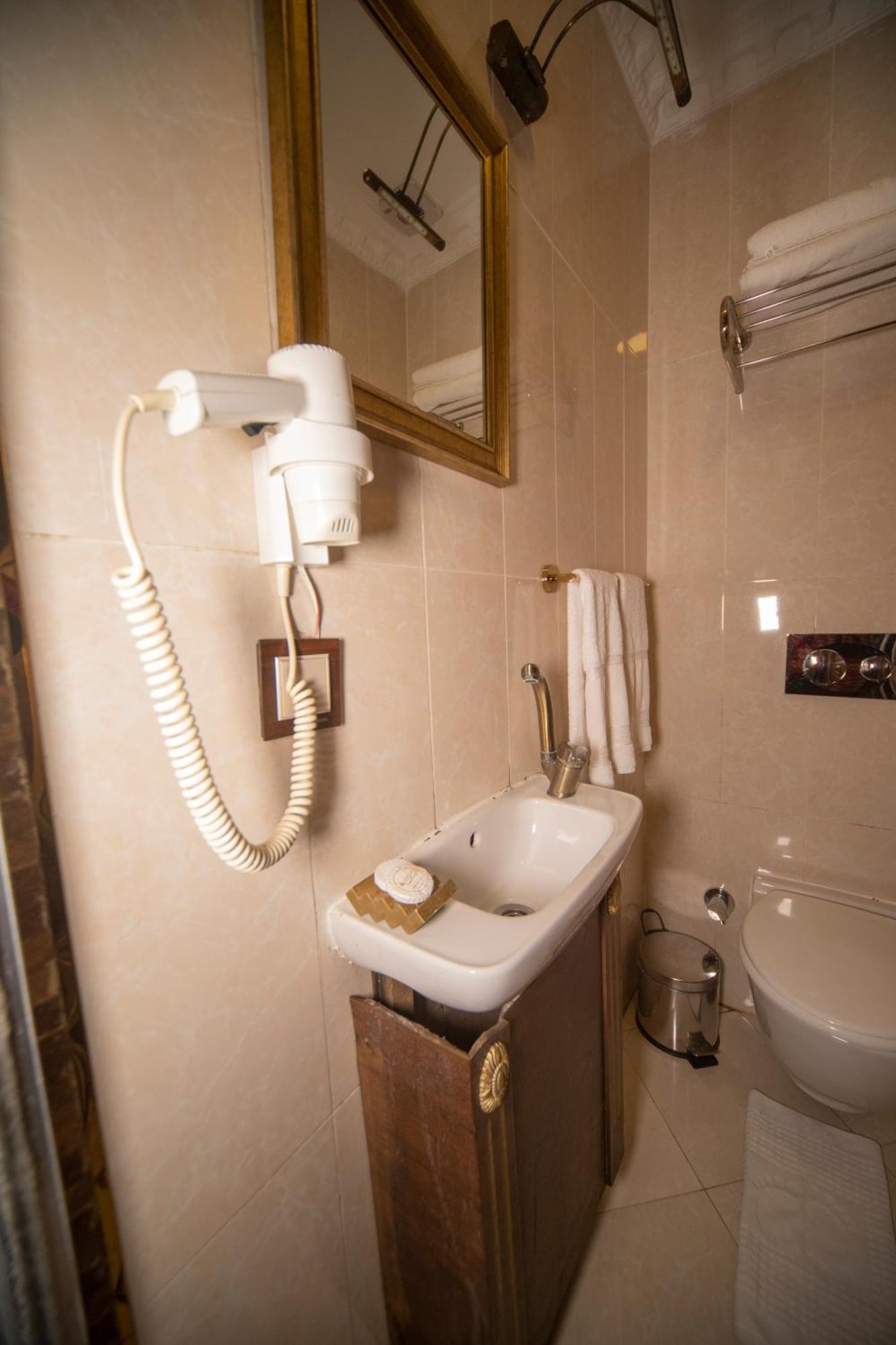 Beyport Hotel Taksim Istanbul Bagian luar foto